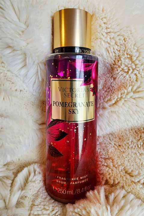 Парфюмен спрей за тяло Victoria's Secret Pomegranate Sky 250 mlIVET.BG - Твоят онлайн бутик.