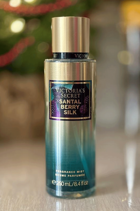 Парфюмен спрей за тяло Victoria's Secret Santal Berry Silk 250 mlIVET.BG - Твоят онлайн бутик.